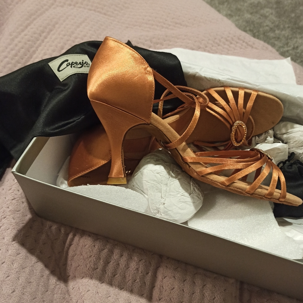 Brand New Capezio Latin Heels Size 8